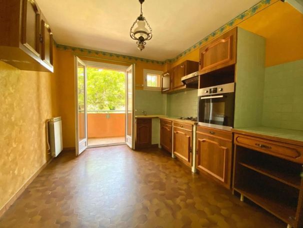 APPARTEMENT T3 69 M2  CARCASSONNE