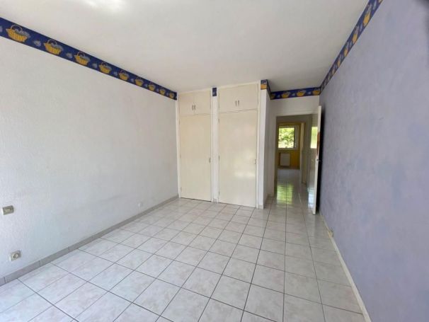 APPARTEMENT T3 69 M2  CARCASSONNE