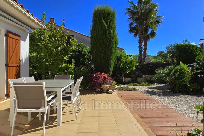 A vendre MAISON  4 PIECES 135 M2  SAINT GENIS DES FONTAINES