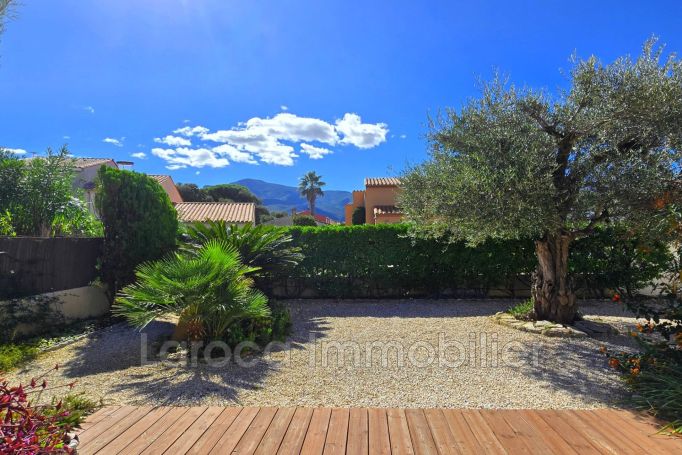 A vendre MAISON  4 PIECES 135 M2  SAINT GENIS DES FONTAINES