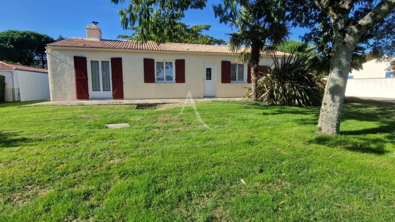 A vendre MAISON  4 PIECES 106 M2 BORD DE MER TALMONT SAINT HILAIRE