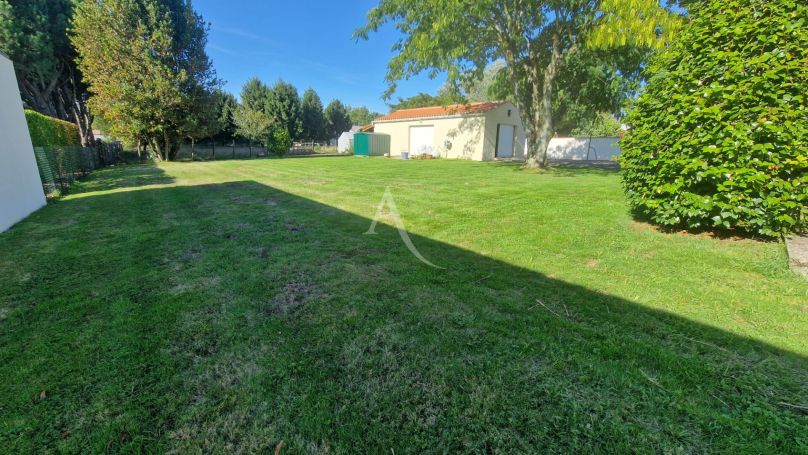 A vendre MAISON  4 PIECES 106 M2 BORD DE MER TALMONT SAINT HILAIRE