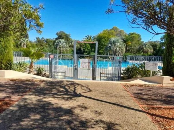 A louer APPARTEMENT T3 71 M2 TERRASSE BORD DE MER FREJUS