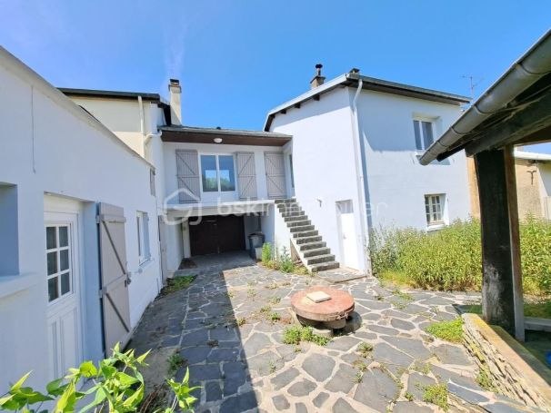 A louer MAISON  DE MAîTRE  MAREUIL CAUBERT