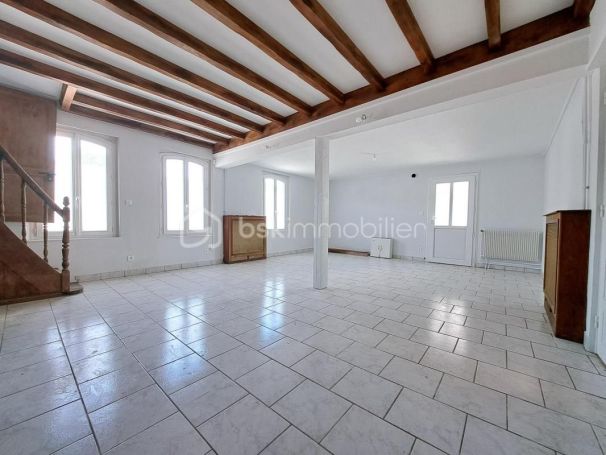 A louer MAISON  DE MAîTRE  MAREUIL CAUBERT