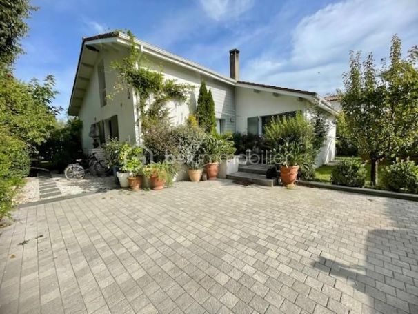 A louer MAISON  6 PIECES 172 M2 PLAGE à PIED SAINT LAURENT D AIGOUZE