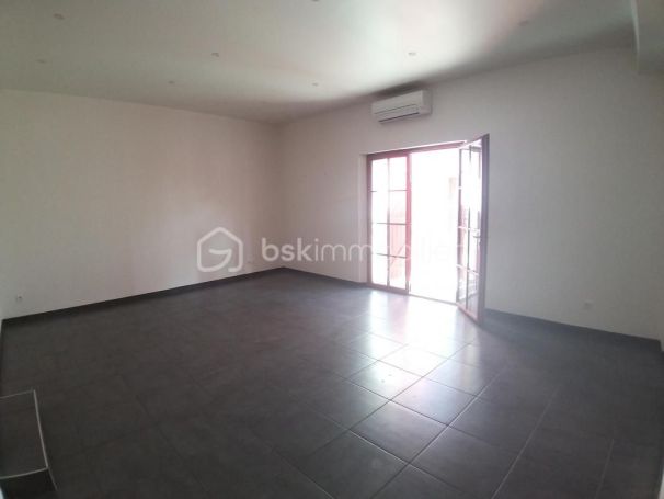 A louer APPARTEMENT T4 98 M2  DAX