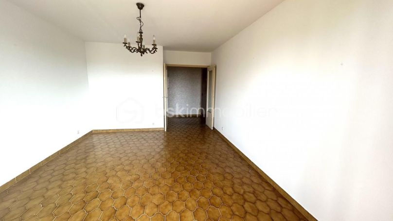 A louer APPARTEMENT T3 57 M2 BORD DE MER SIX FOURS LES PLAGES