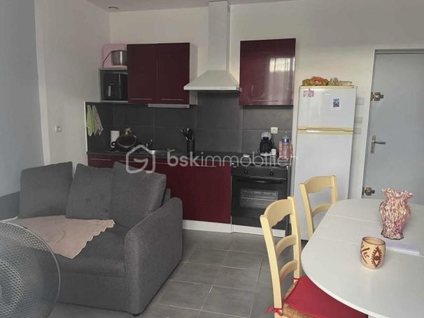 A louer APPARTEMENT T3 46 M2  PEZENAS