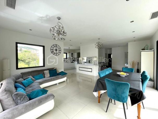 A louer MAISON  CONTEMPORAINE  PERET