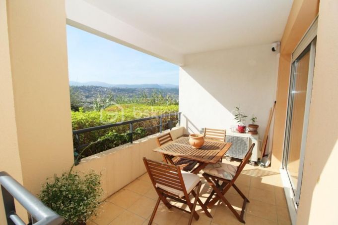 A louer APPARTEMENT T2 48 M2 TERRASSE BORD DE MER NICE