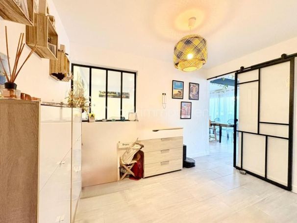 A louer APPARTEMENT T3 85 M2 TERRASSE  VENCE