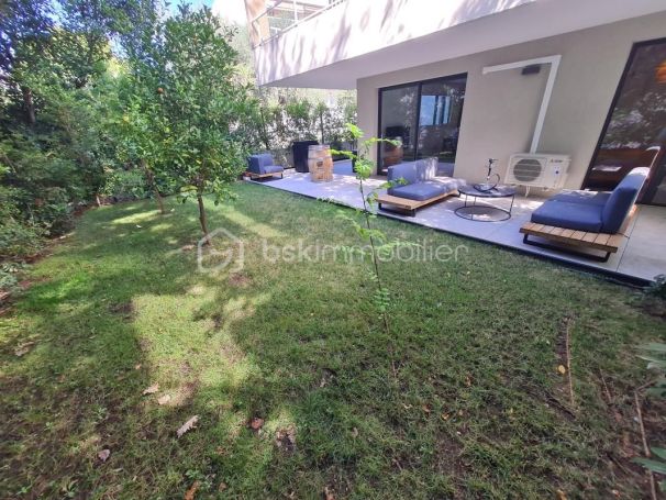 A louer APPARTEMENT T3 60 M2 TERRASSE BORD DE MER NICE