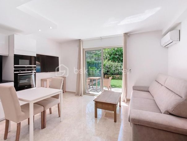 A louer STUDIO NEUF  27 M2  MOUGINS