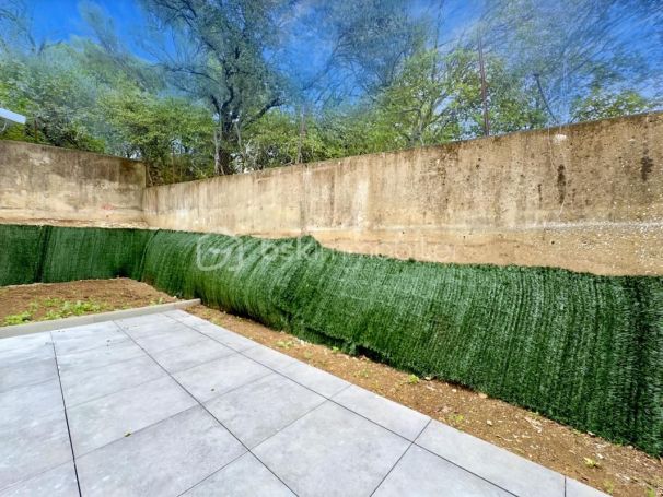 A louer APPARTEMENT T4 74 M2 TERRASSE  NIMES