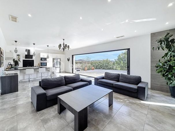 A louer MAISON  CONTEMPORAINE  SAINT JEAN DE LA BLAQUIERE