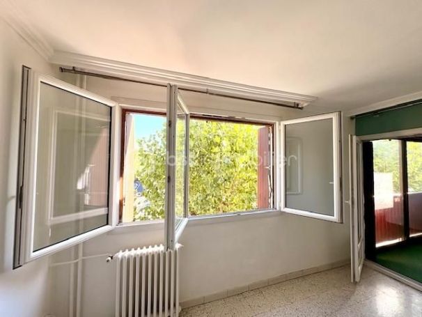 A louer APPARTEMENT T4 76 M2  MONTPELLIER