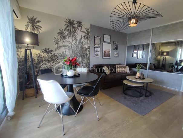 A louer STUDIO  31 M2 TERRASSE VUE MER NICE