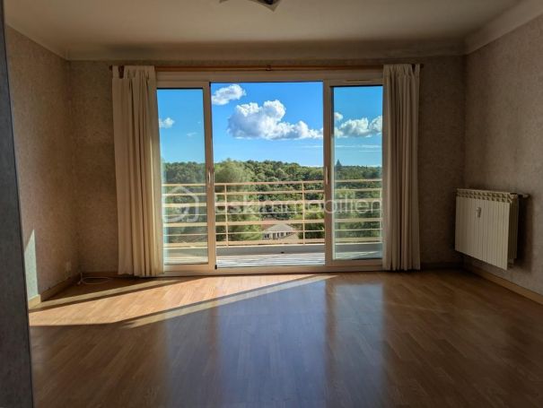 A louer APPARTEMENT T3 57 M2 TERRASSE  VENCE