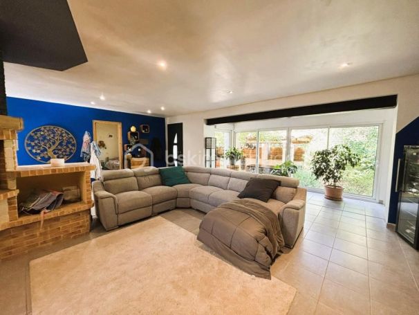A louer MAISON  5 PIECES 105 M2  FLORENSAC