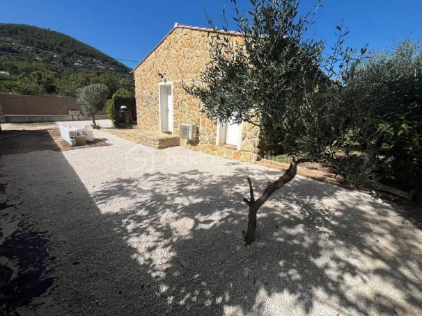 A louer MAISON  CONTEMPORAINE  SOLLIES PONT