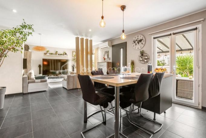 A louer MAISON  4 PIECES 82 M2  SERVIAN