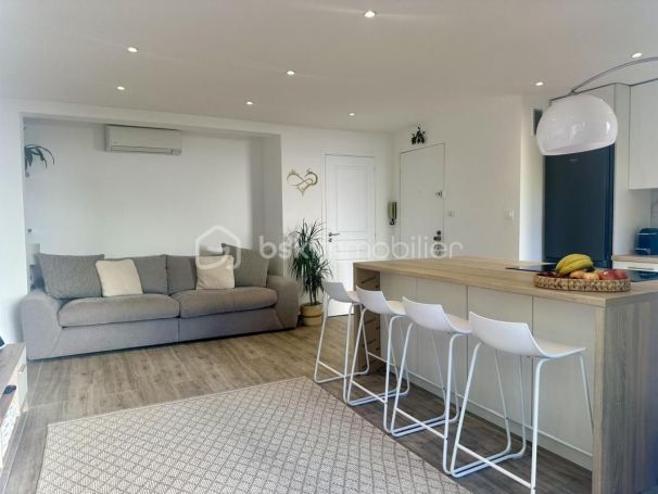 A louer APPARTEMENT NEUF T4 66 M2 BORD DE MER CANNES