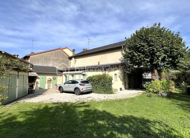 A louer MAISON  DE MAîTRE  JURANCON