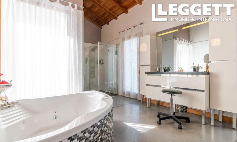 A louer MAISON  8 PIECES 223 M2  THEZAN DES CORBIERES