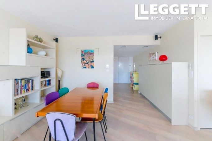 A louer APPARTEMENT T4 111 M2  BORDEAUX
