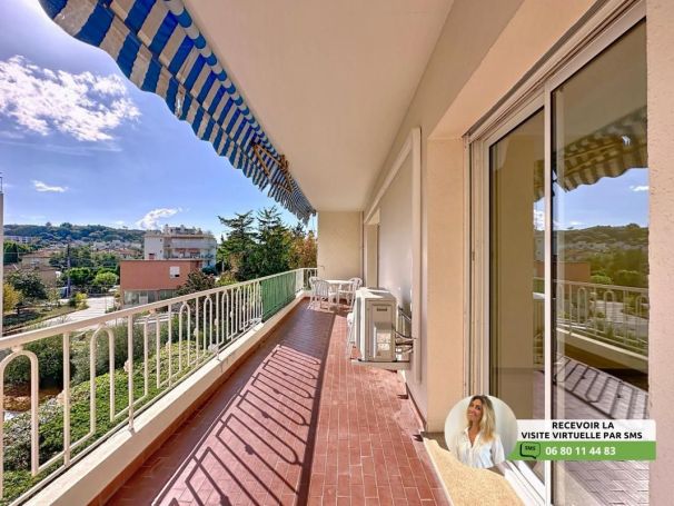 A louer APPARTEMENT T4 117 M2 TERRASSE BORD DE MER ANTIBES