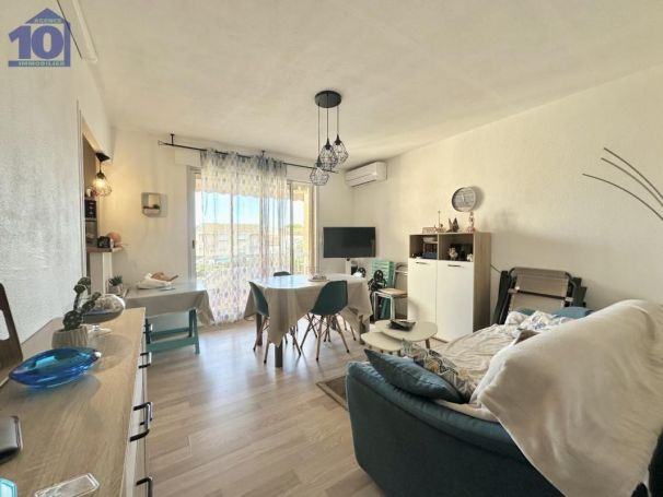 A louer APPARTEMENT T2 36 M2 TERRASSE PLAGE à PIED VALRAS PLAGE