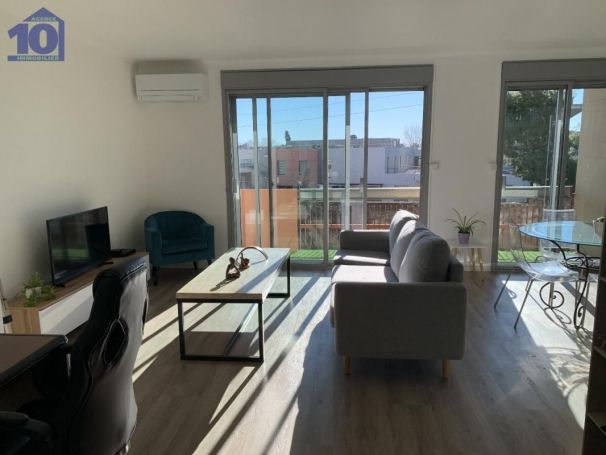 A louer APPARTEMENT T3 83 M2  BEZIERS