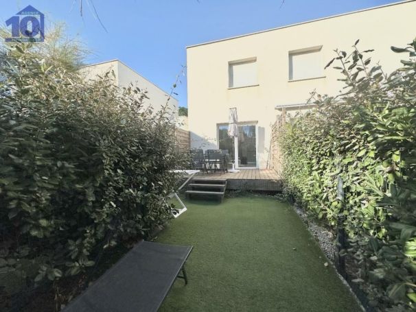 A louer MAISON  CONTEMPORAINE BORD DE MER SERIGNAN