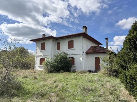 A louer MAISON  DE MAîTRE  ESCOURCE