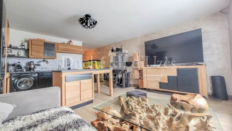 A louer APPARTEMENT T3 71 M2  UZES