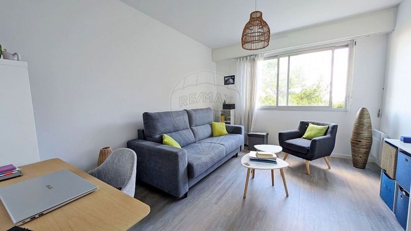 A louer STUDIO  19 M2 BORD DE MER VAUX SUR MER