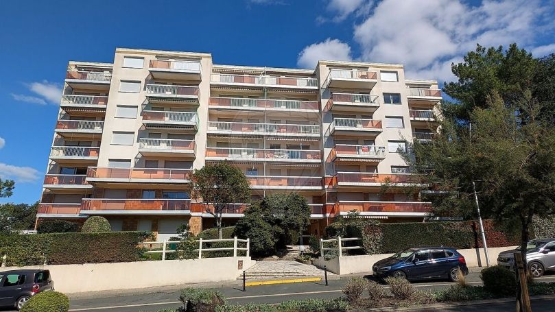 A louer STUDIO  19 M2 BORD DE MER VAUX SUR MER