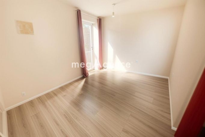 A louer APPARTEMENT T2 37 M2 BORD DE MER LA SEYNE SUR MER