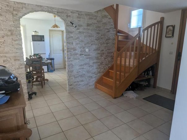 A louer MAISON  5 PIECES 140 M2  SAINT SERIES