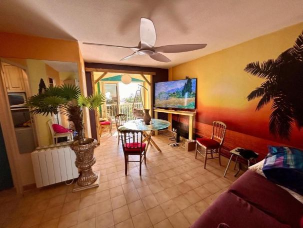 A louer APPARTEMENT T2 35 M2 VUE MER FREJUS