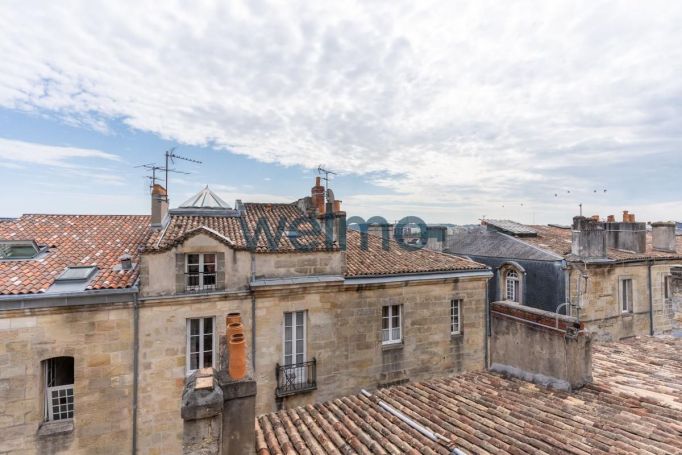 A louer STUDIO  16 M2 TERRASSE  BORDEAUX