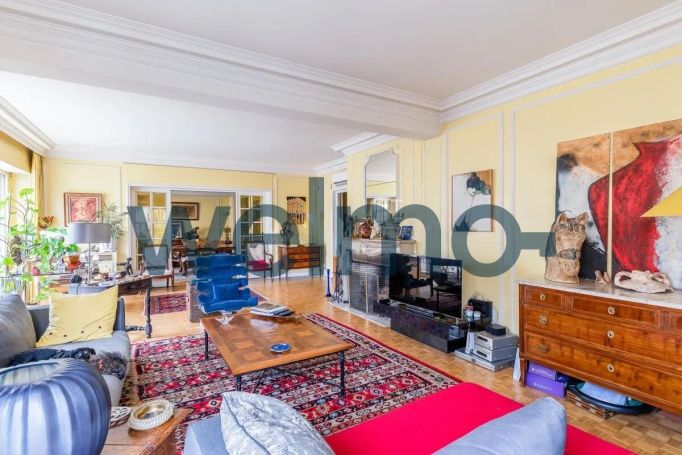 A louer APPARTEMENT DE PRESTIGE T5 171 M2  BORDEAUX