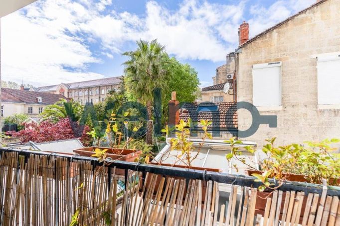 A louer APPARTEMENT DE PRESTIGE T5 171 M2  BORDEAUX