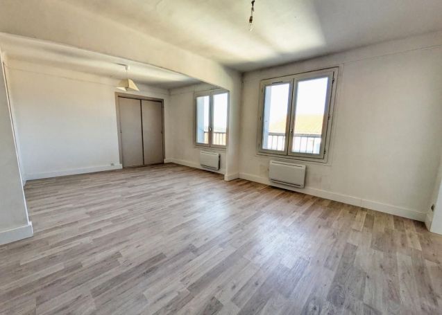 APPARTEMENT T2 55 M2  CERET