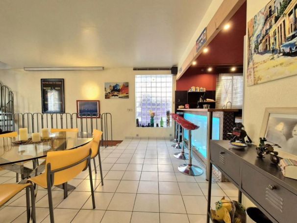 LOFT  4 PIECES 128 M2  PERPIGNAN