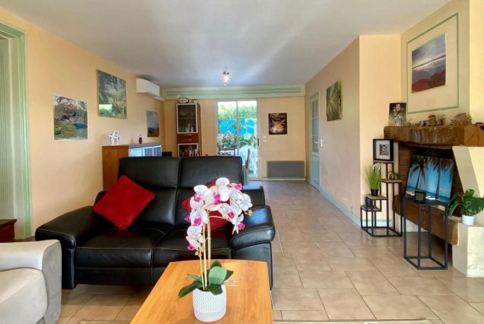MAISON  5 PIECES 119 M2  CARCASSONNE