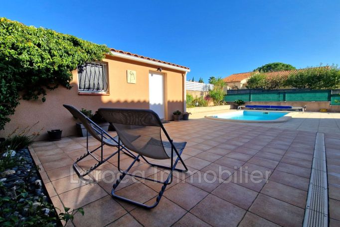 A louer MAISON  5 PIECES 127 M2  BROUILLA Village