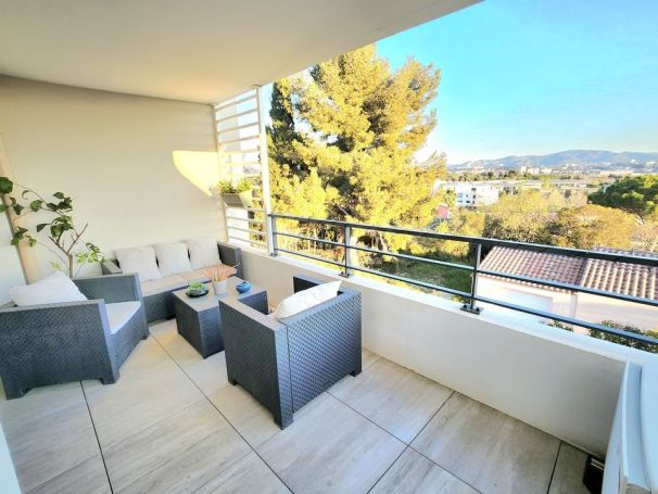 A louer APPARTEMENT T3 56 M2 TERRASSE  MARSEILLE 13EME