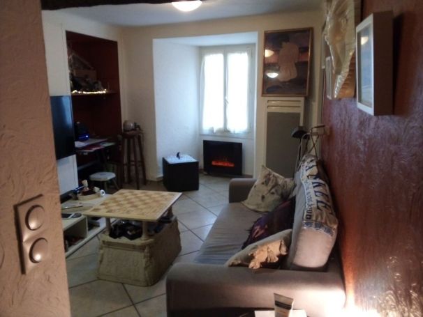 A louer APPARTEMENT T2 28 M2 BORD DE MER OLLIOULES